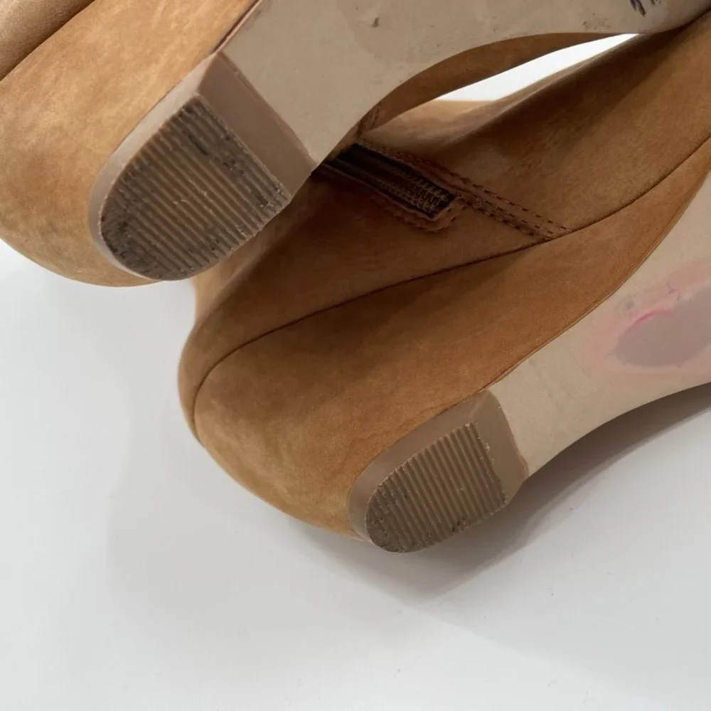 Matisse Womens Tan Suede Leather 1/2 Zip Wedge Boot  Size 6 - Picture 10 of 11